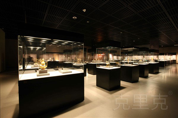 中国首都博物馆北京文物精品展玻璃展柜