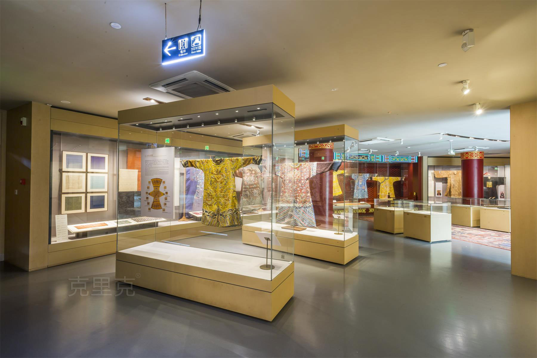 杭州博物馆玻璃独立展柜-杭州丝绸博物馆