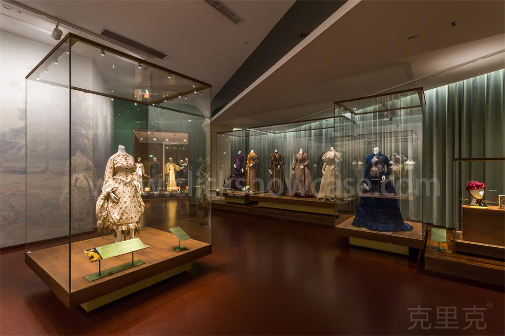 2016克里克-中国丝绸博物馆展柜案例实拍图1