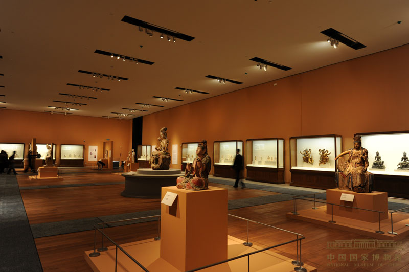 中国古代佛造像艺术展展柜设计样式-克里克展柜设计制作