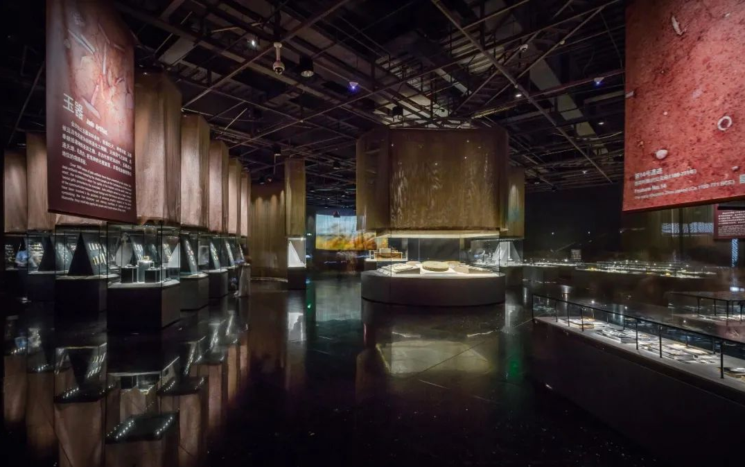 克里克对金沙遗址博物馆第三展厅展柜玻璃、灯光、密封性、柜体结构和安全性能进行了全面升级