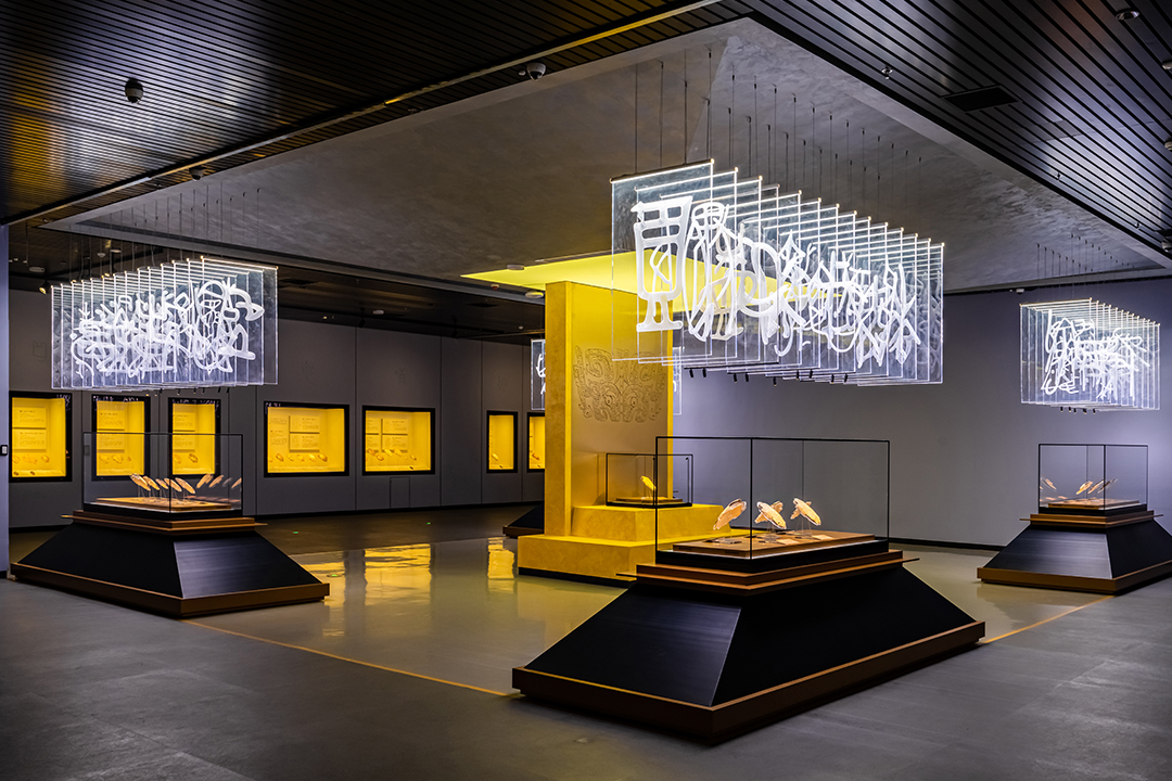 博物馆展柜玻璃 博物馆展柜玻璃-克里克